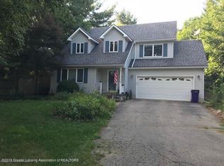 6900 Victoria Shore Dr, Laingsburg, MI 48848