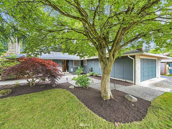 4th image of 17615 53rd Dr NW