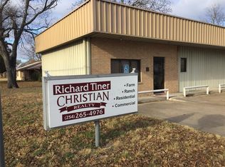 100 E Houston St, Meridian, TX 76665