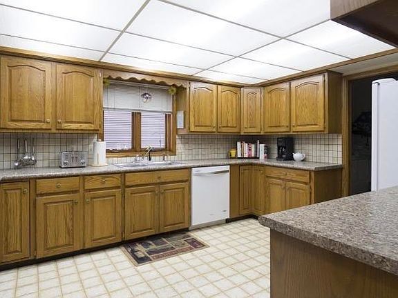 5th image of 1715 Glenvale Ct SW