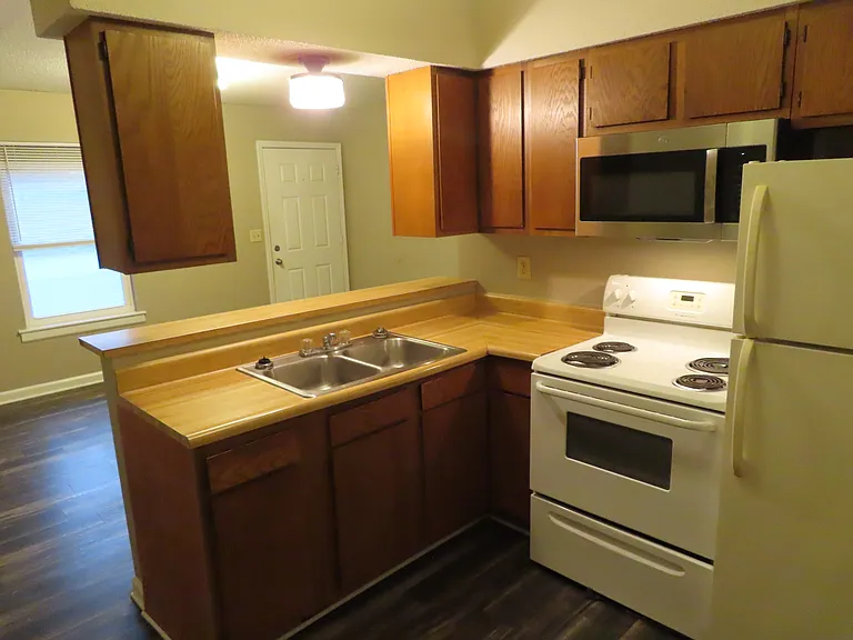 245 Arkansas Ave #B — Photo 8