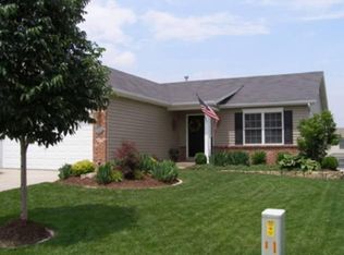 1615 Homefield Meadows Dr, O'Fallon, MO 63366