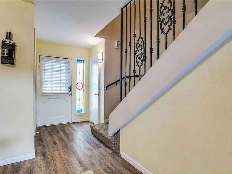 1330 El Camino Real — Photo 15