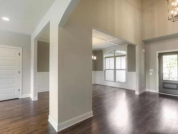 5th image of 404 Glenway Cv Lot 127