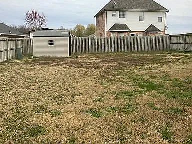 806 Almoo St — Photo 11