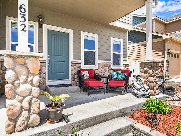 632 Sundance Dr — Photo 2