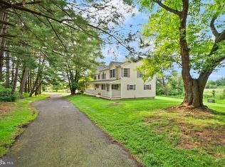 42277 Chestnut Hill Ln, Leesburg, VA 20176