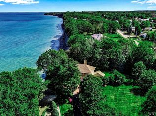 6742 Lake Shore Rd, Derby, NY 14047