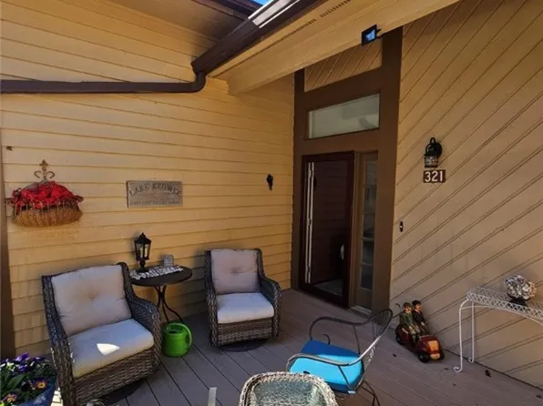 321 Coveview Ct, Salem, SC 29676