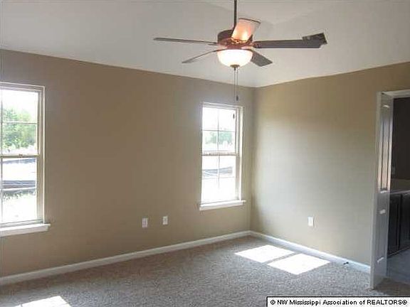 4th image of 1432 Benjamin Harrison Dr