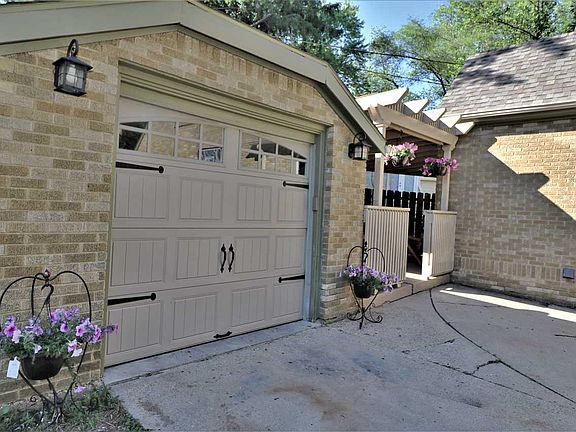 4th image of 1707 E Gate Pkwy