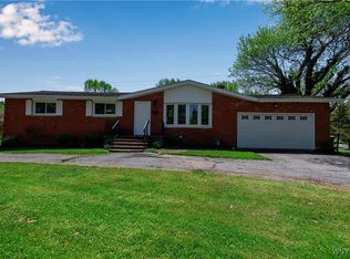 20 Byrd Dr, Hamburg, NY 14075