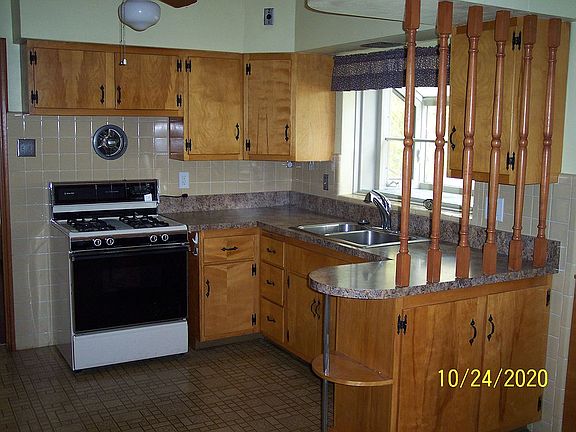 4th image of 10727 Charrette Dr