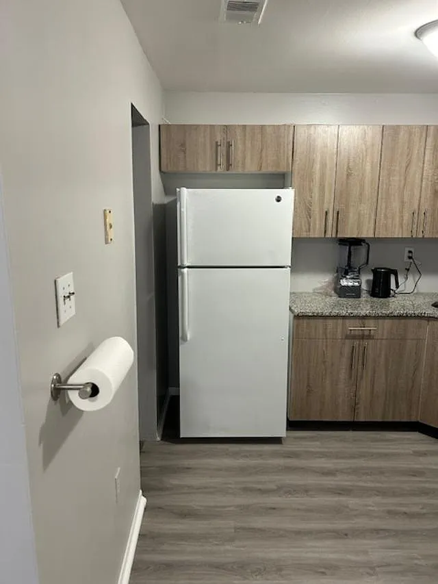 2 bed, 900 sqft, $1,700 — Photo 4