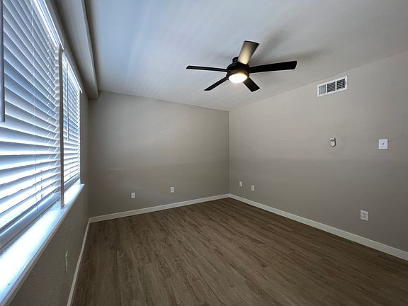 4th image of 5403 1/2 William Holland Ave #207