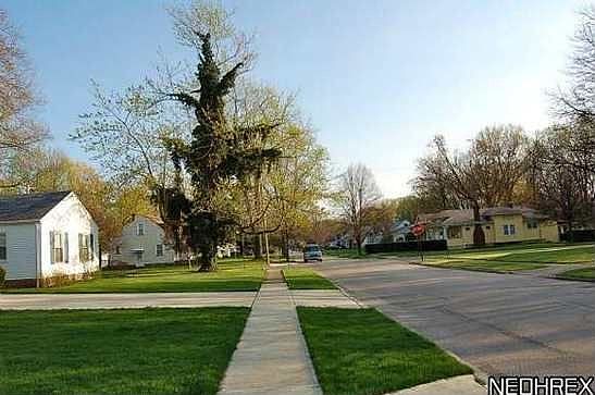 2nd image of 4089 W 227th St