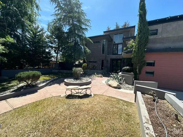 2513 W Moffitt Way, Bakersfield, CA 93309