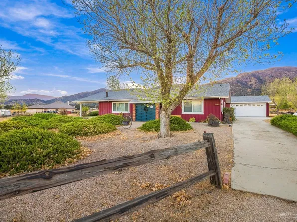 23401 Lupine Ave, Tehachapi, CA 93561