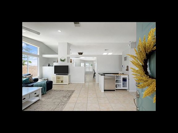 3rd image of 79115 Ashley Pl