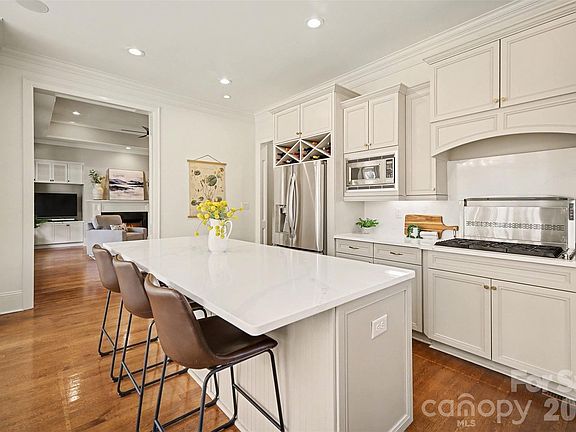 4th image of 401 Wingfoot Dr