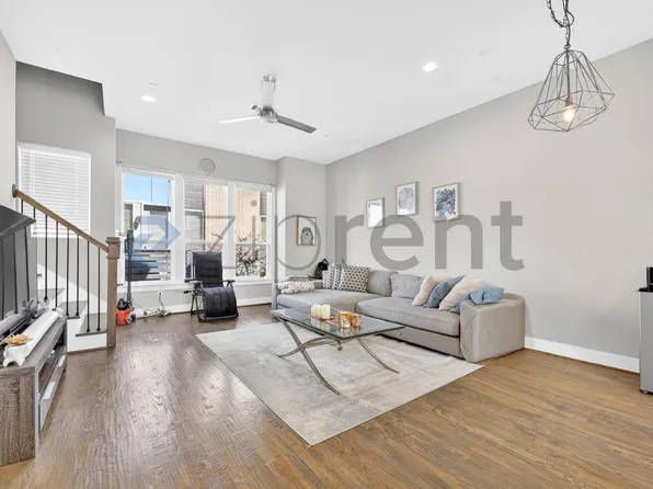 4906 Live Oak St, Dallas, TX