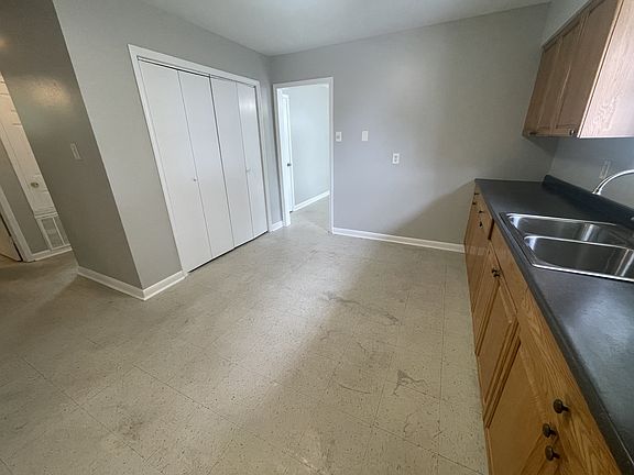 4th image of 2722 Delille St #2722