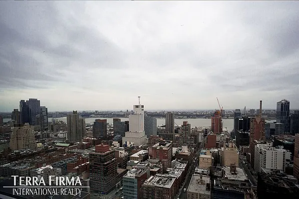 Rented by Terra Firma International Real Estate LLC | media 31