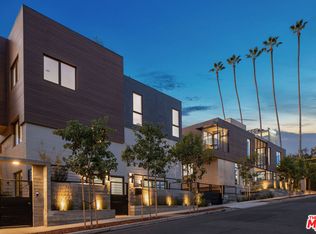 919 1/4 Hilldale Ave, West Hollywood, CA 90069