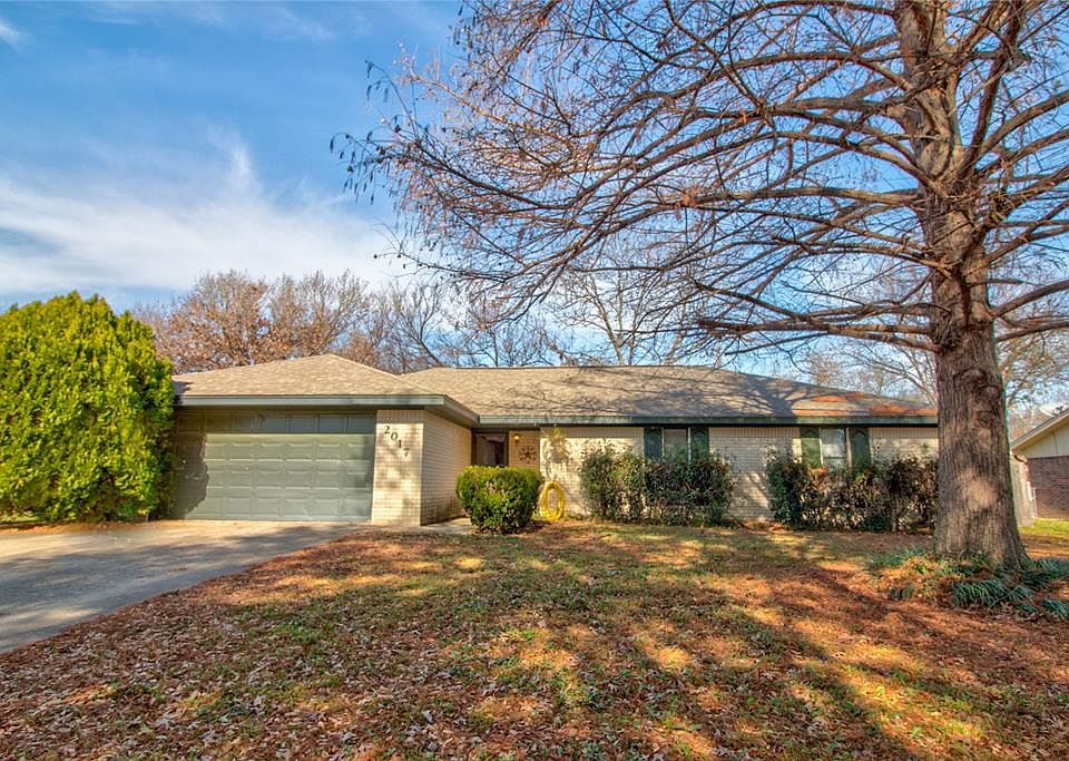 1st image of 2017 Ashland Dr