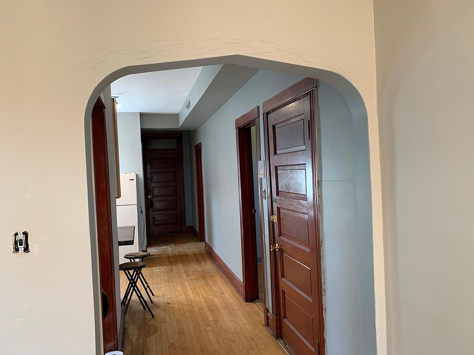 1st image of 2956 N Avers Ave #3A