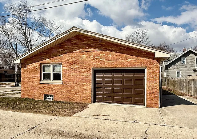 618 Ashland Ave — Photo 6