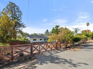 527 Hart Ln, Sebastopol, CA 95472