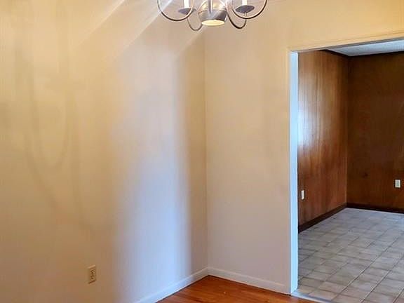 5th image of 508 Elmeer Ave