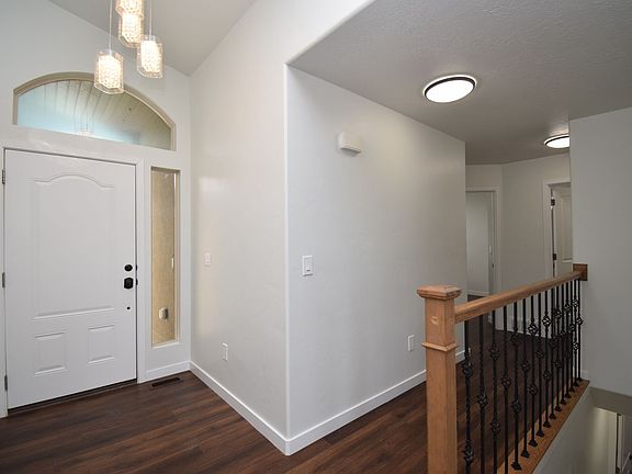 3rd image of 7934 W Marwari Rd