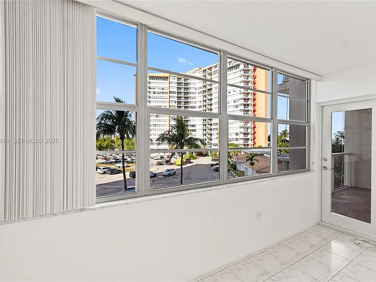1351 NE Miami Gardens Dr #301E — Photo 15