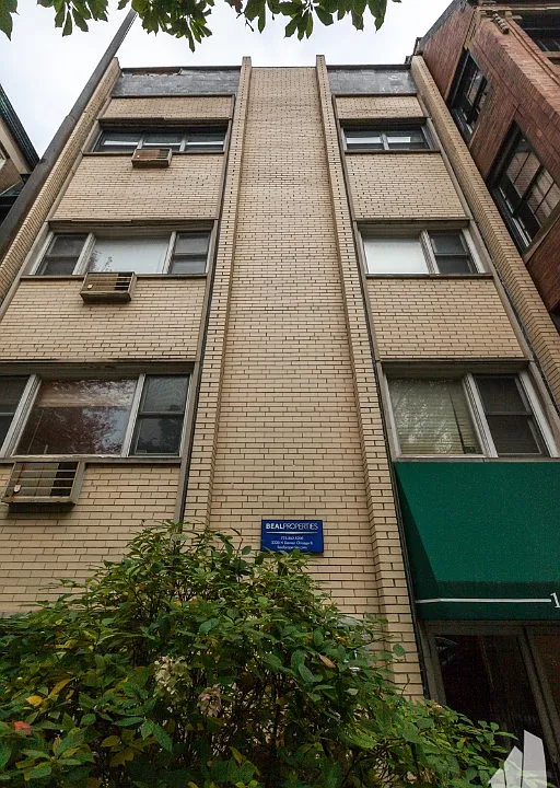 1435 N Dearborn St #3B