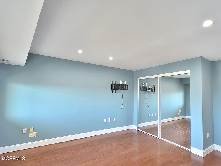 525 Ocean Blvd #405 — Photo 22