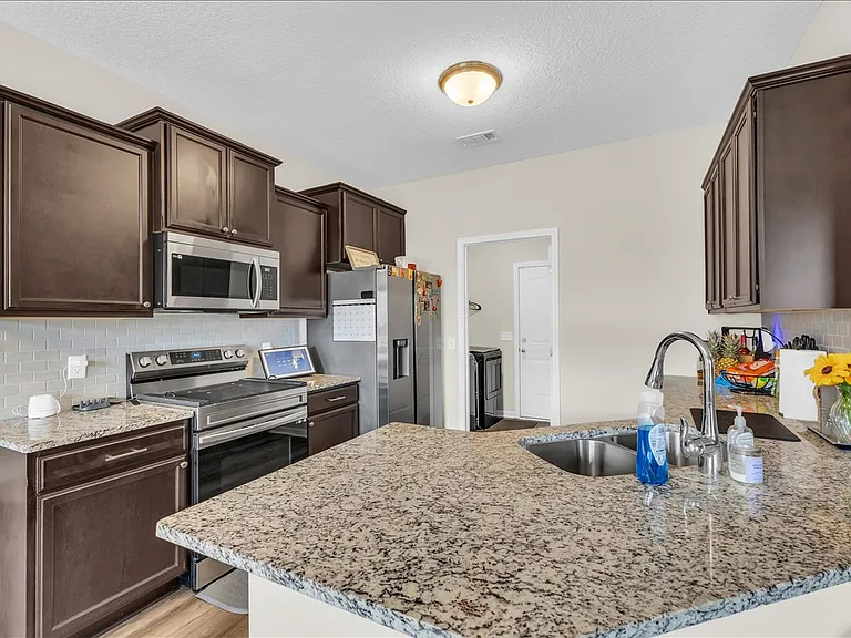 36 Herty Ln — Photo 18