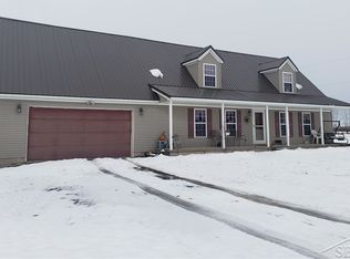 10016 Carter Rd, Freeland, MI 48623