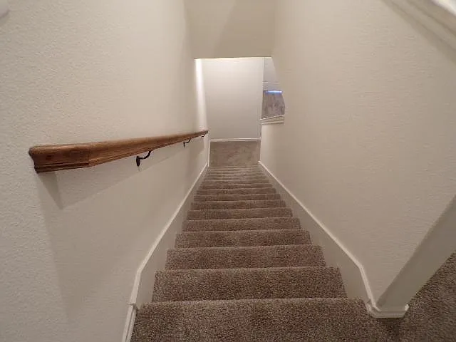 690 Union Ave #4 — Photo 12