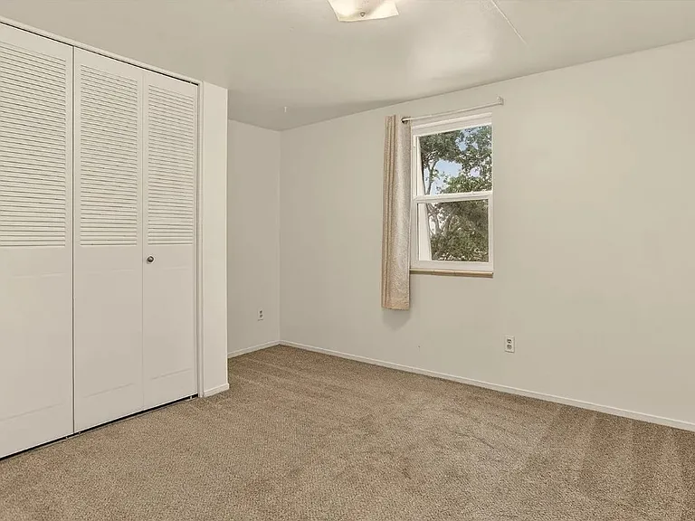 5846 S Pearl St — Photo 9