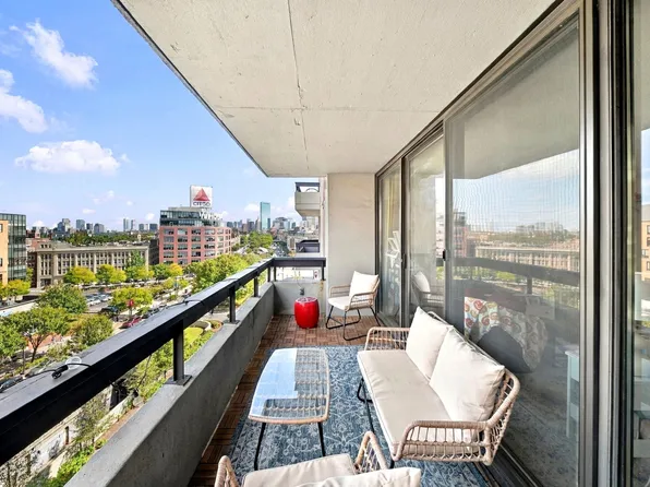 566 Commonwealth Ave APT 805, Boston, MA 02215