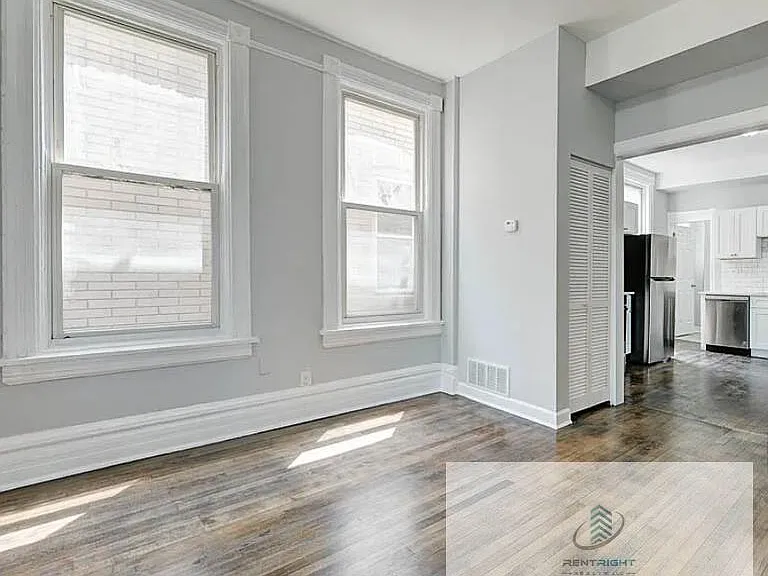 2926 S Wallace St #3R — Photo 3