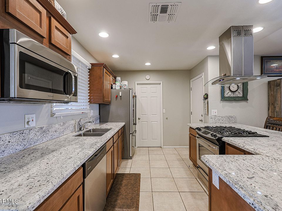 1st image of 10223 W CLAIR Drive