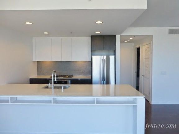 5th image of 1788 Clay St APT 712