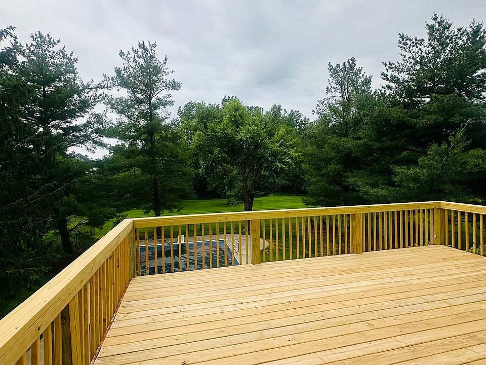 2nd image of 4847 Myrtle Ln