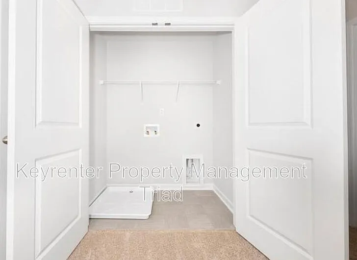 1122 Banworth Ct — Photo 21
