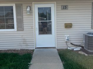 218 NW Chapel Dr #1, Ankeny, IA 50023