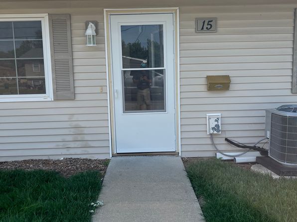 214 NW Chapel Dr #1, Ankeny, IA 50023