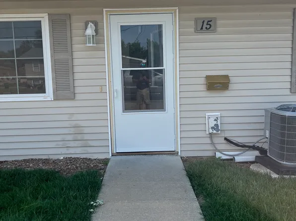 218 NW Chapel Dr #1, Ankeny, IA 50023